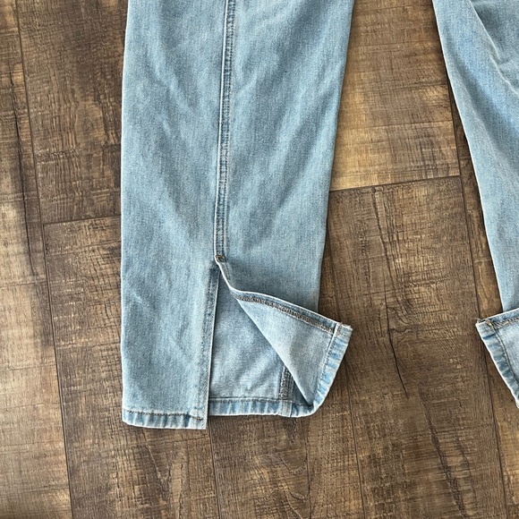 Jeans - Picture 2 of 8